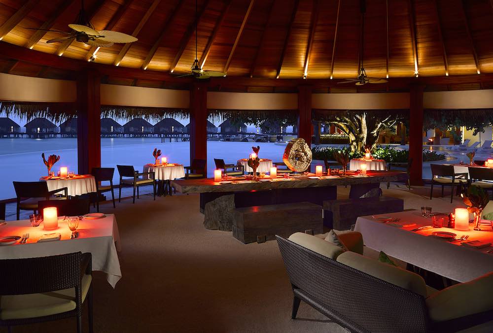 Benjarong Grill & Bar at Dusit Thani Maldives